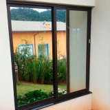 aplicação de película em janela preço Paranapanema